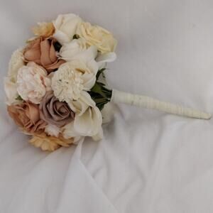 Elegant Cream and Tan Floral Bouquet Wedding Bride